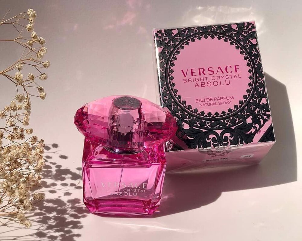 Lịch sử của nước hoa Versace Bright Crystal Absolu 90ml